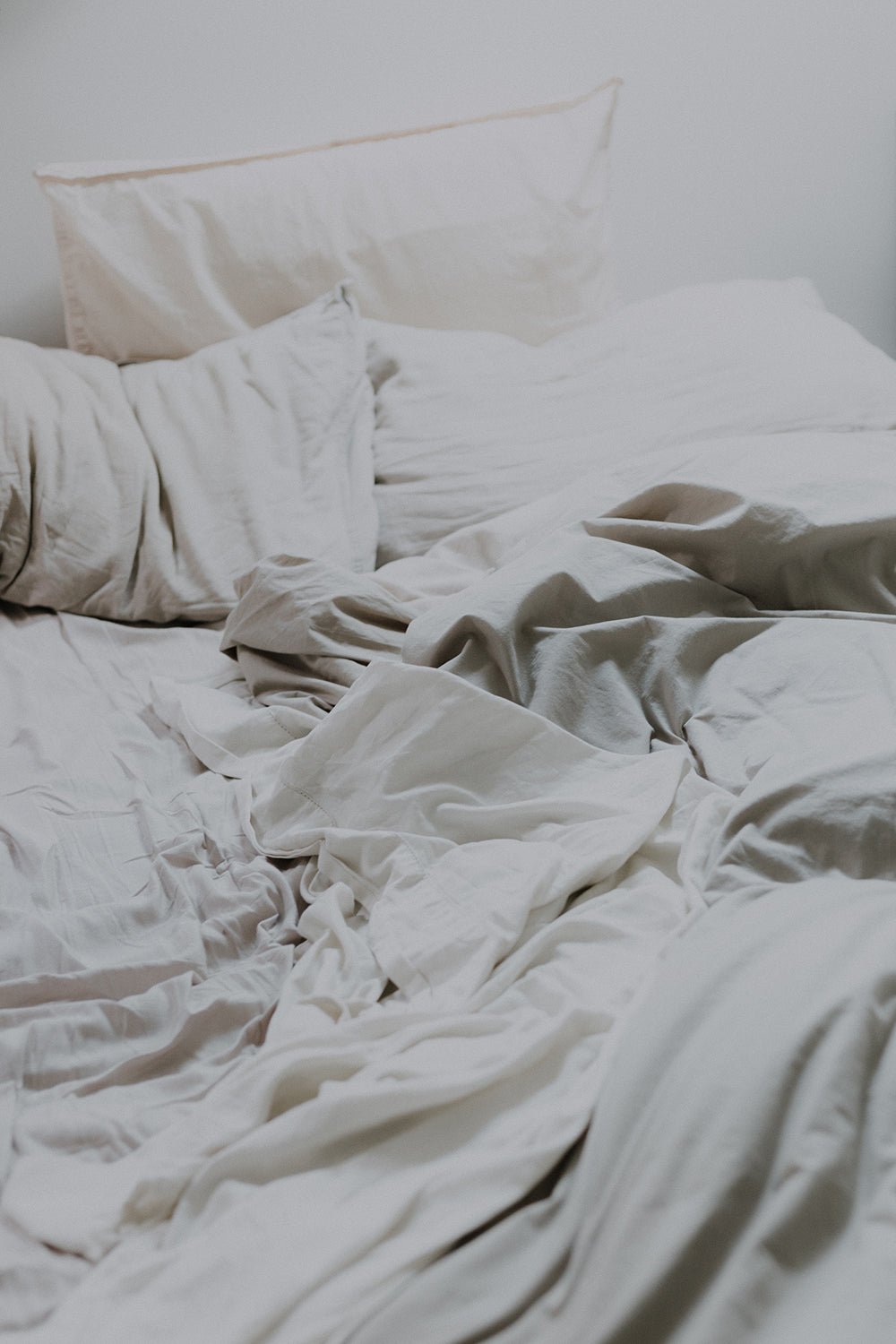 THE IMPACT OF SLEEP ON MEN'S SKIN HEALTH AND HOW TO IMPROVE IT - YCODE