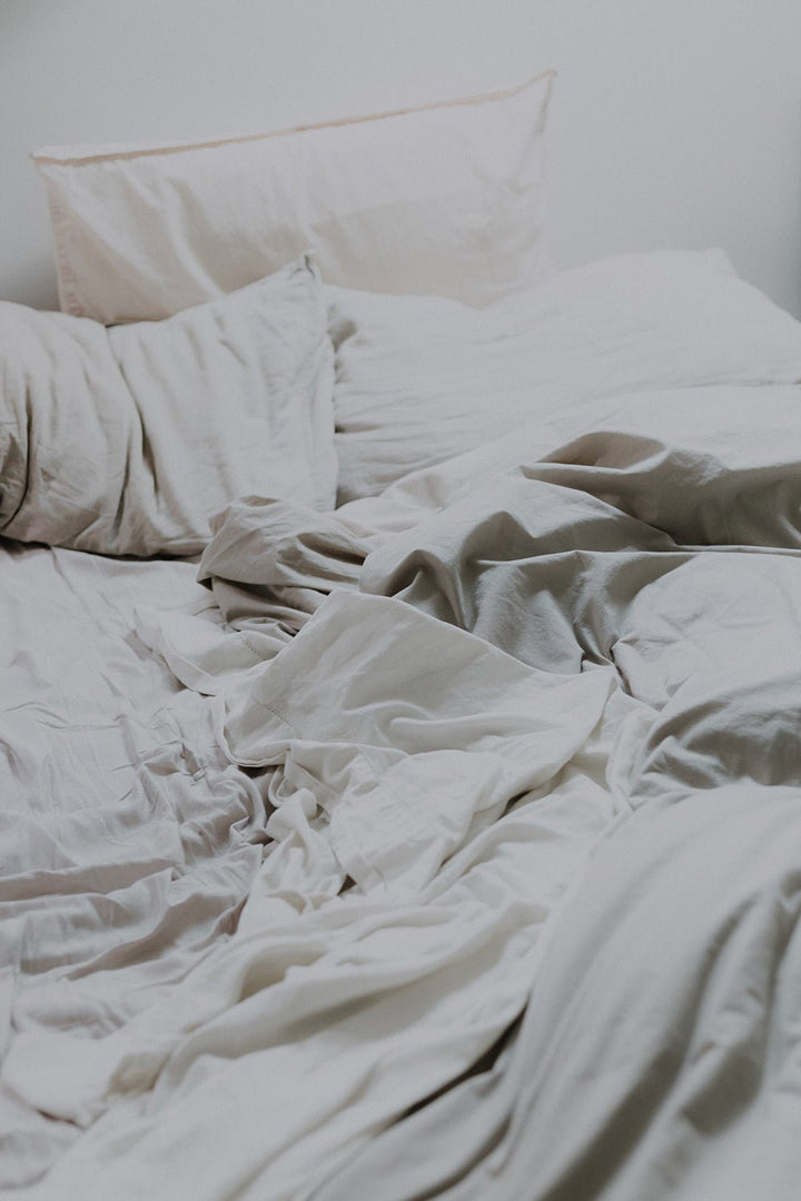 THE IMPACT OF SLEEP ON MEN'S SKIN HEALTH AND HOW TO IMPROVE IT - YCODE