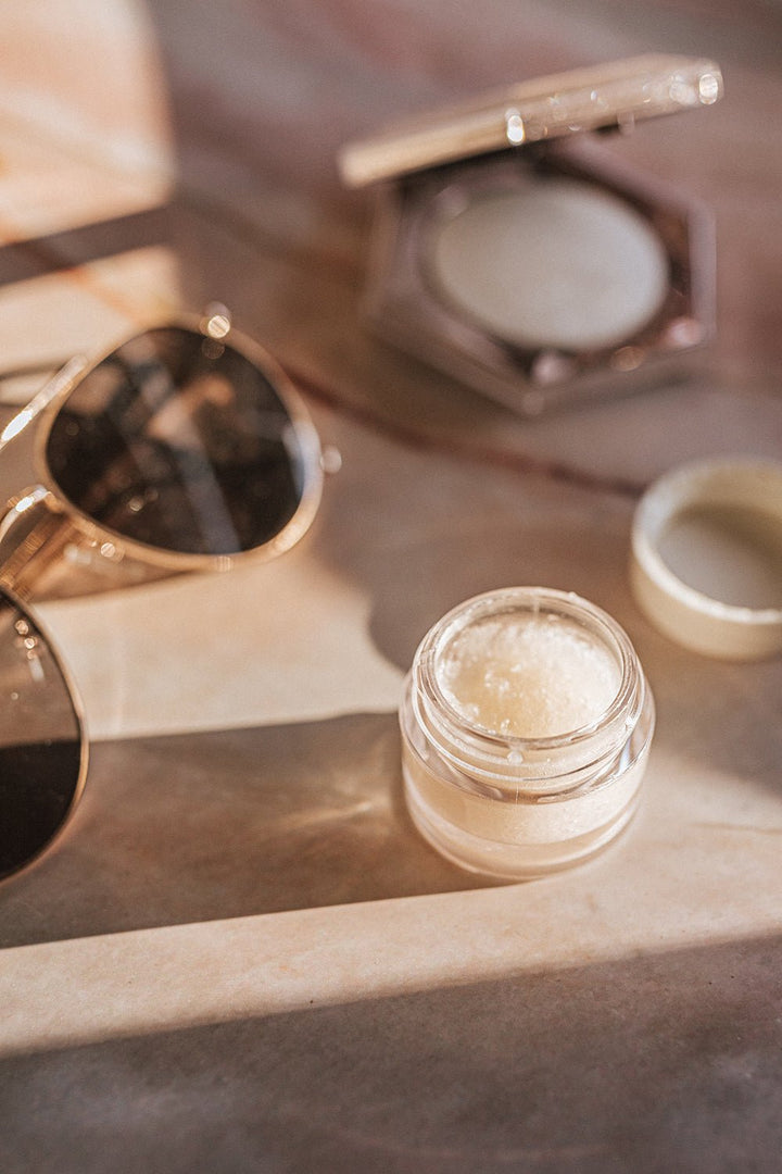 MEN'S LIP BALM V'S LIP MOISTURIZER - YCODE