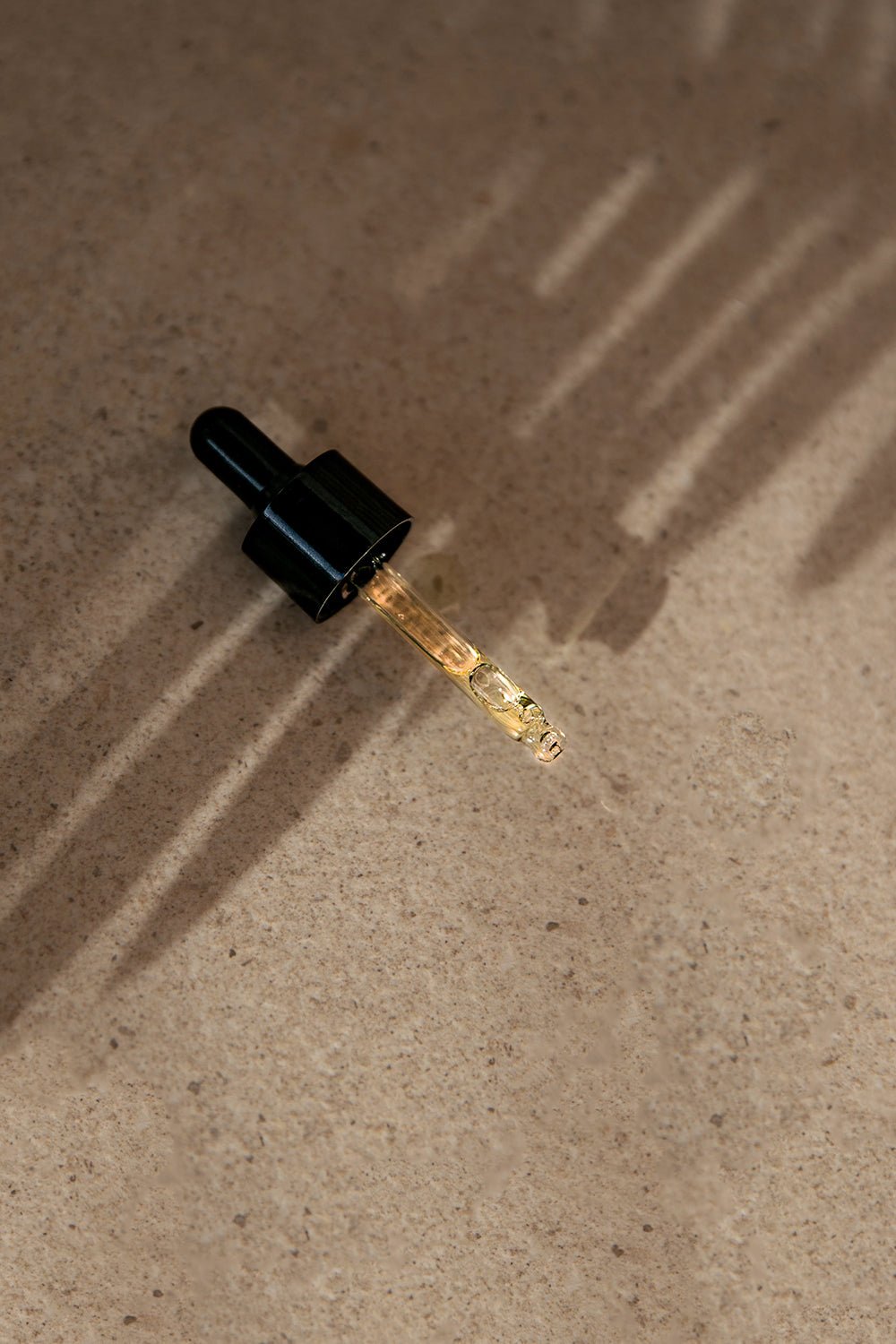 THE BENEFITS OF FACE OILS IN MEN'S SKINCARE - YCODE