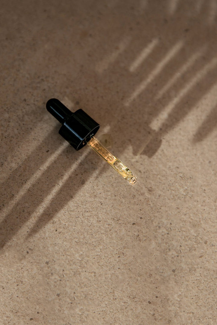 THE BENEFITS OF FACE OILS IN MEN'S SKINCARE - YCODE