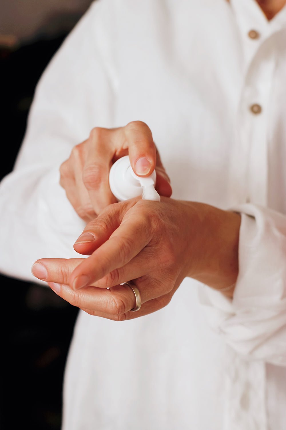 BENEFITS OF MOISTURIZING - YCODE