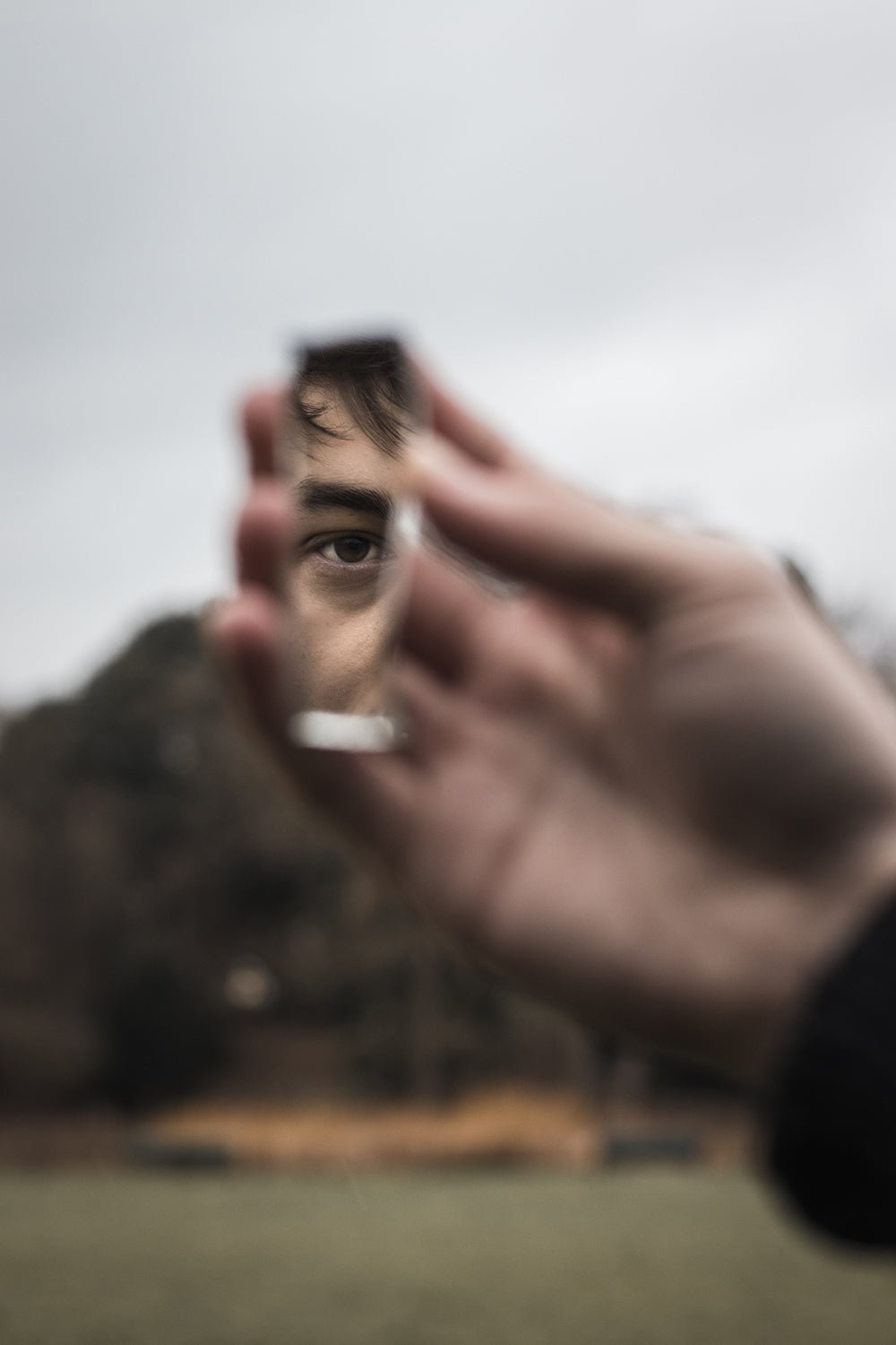 THE CAUSES OF EYE BAGS AND HOW TO HELP THEM - YCODE