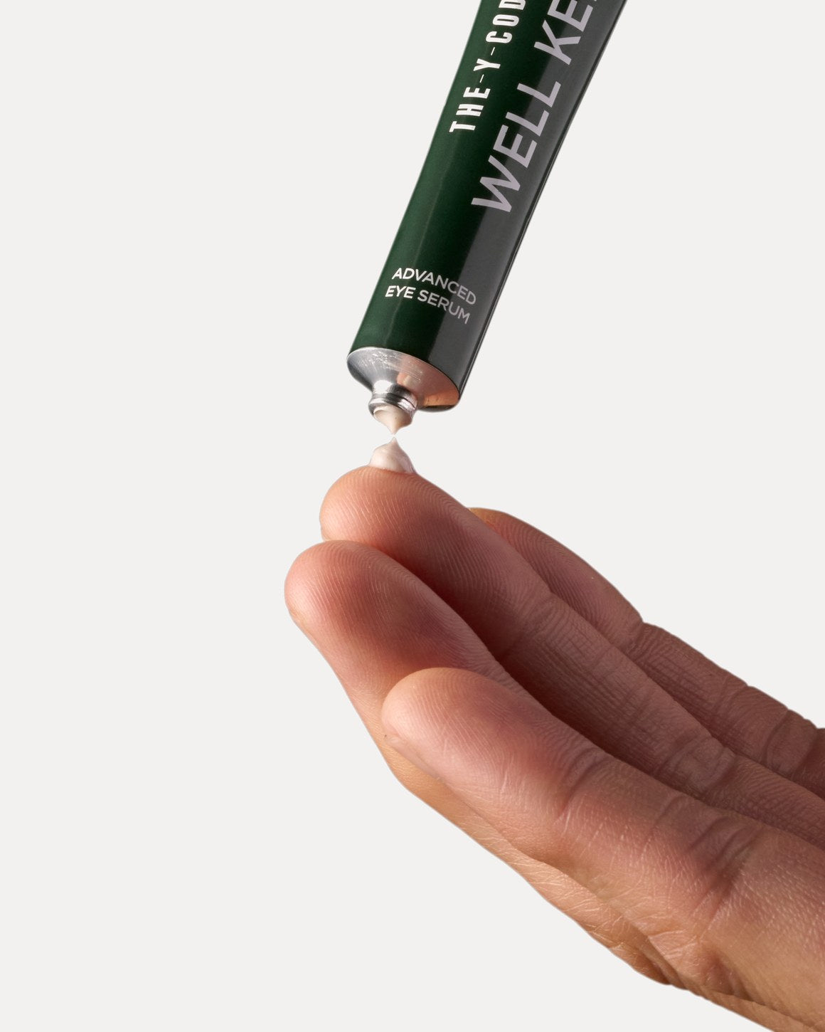 Advanced Eye Serum application