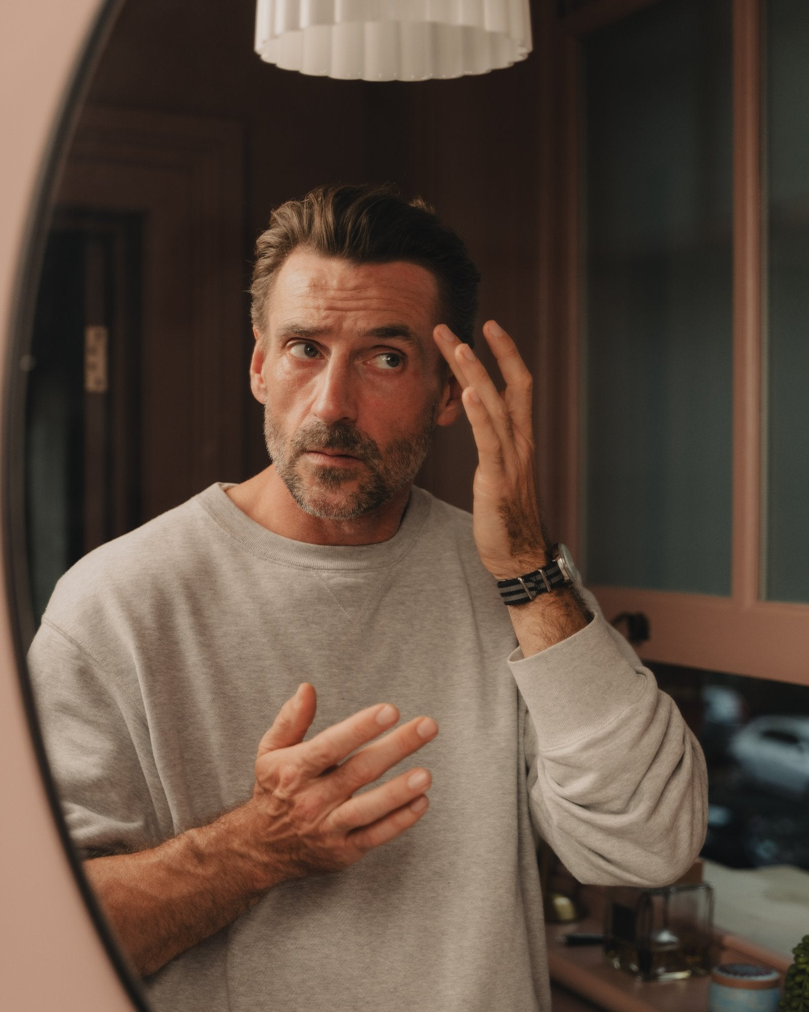 A man at the mirror, matte finish